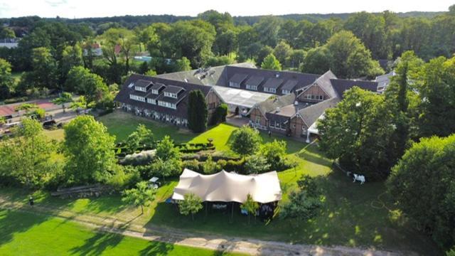 Landhuishotel De Bloemenbeek Де-Лютте Экстерьер фото